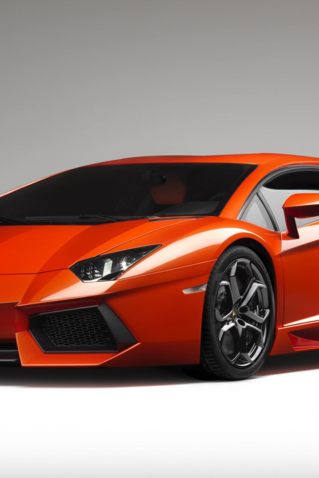 Автомобиль Lamborghini Aventador LP700 4