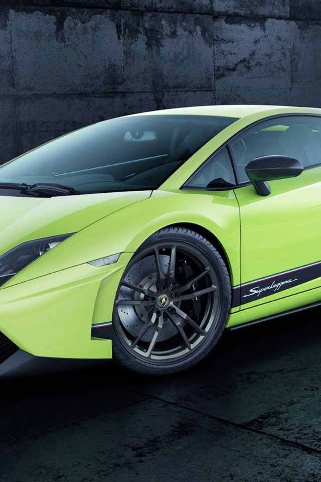 Зеленый Lamborghini Gallardo LP 570 4