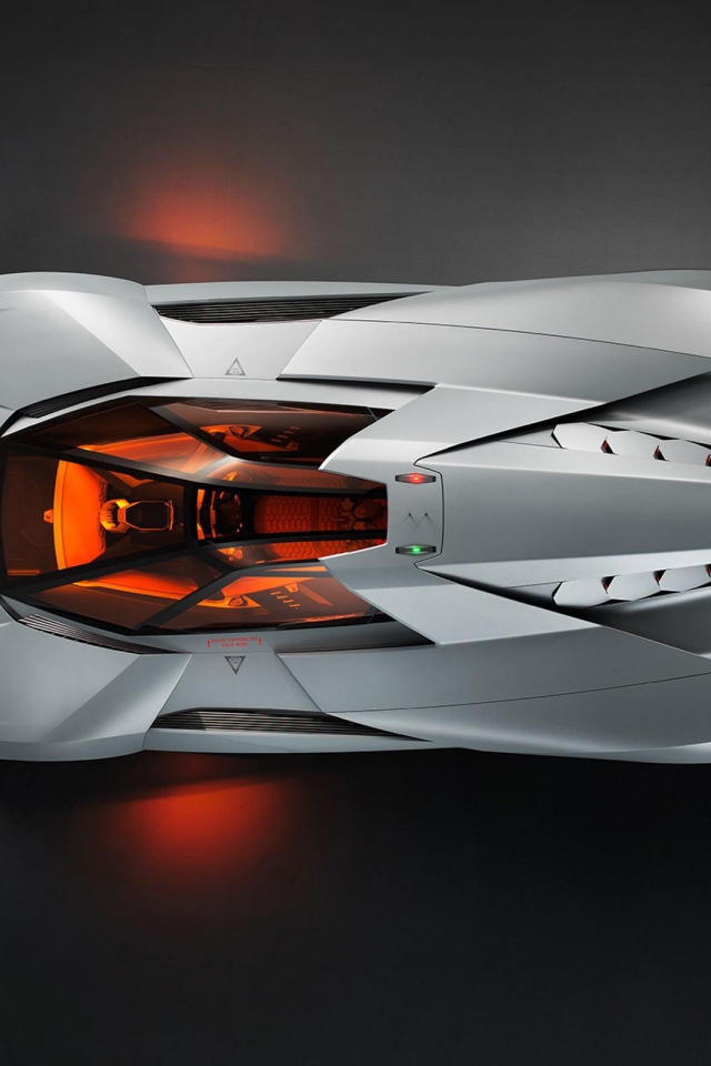 Красивый автомобиль Lamborghini Egoista в Москве