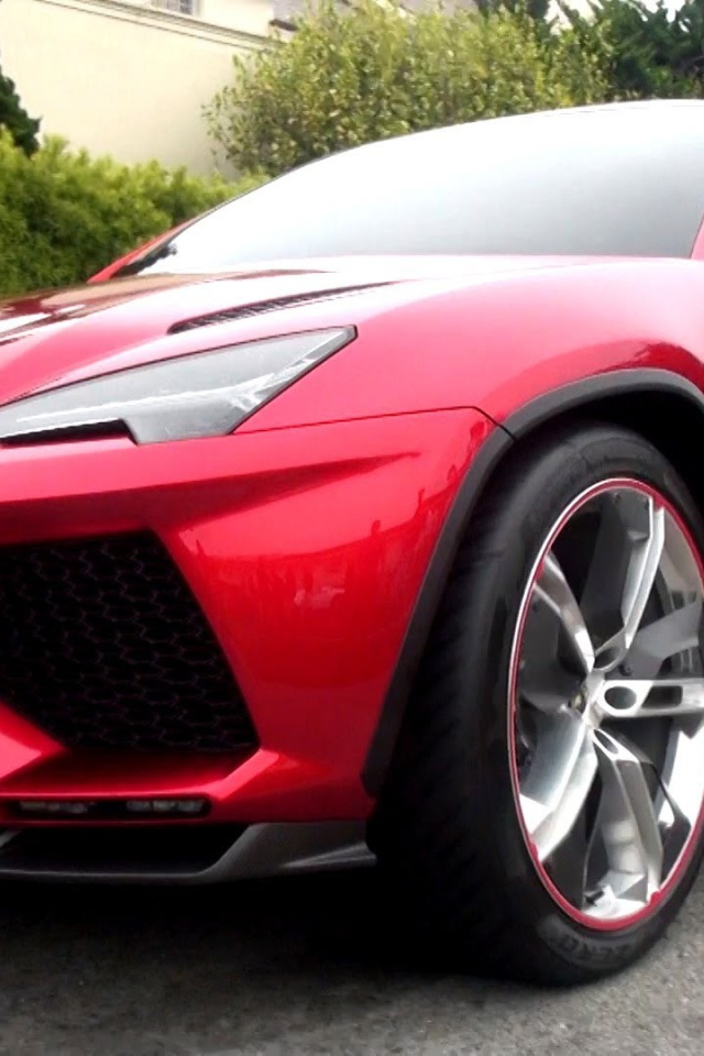Красивый автомобиль Lamborghini Urus