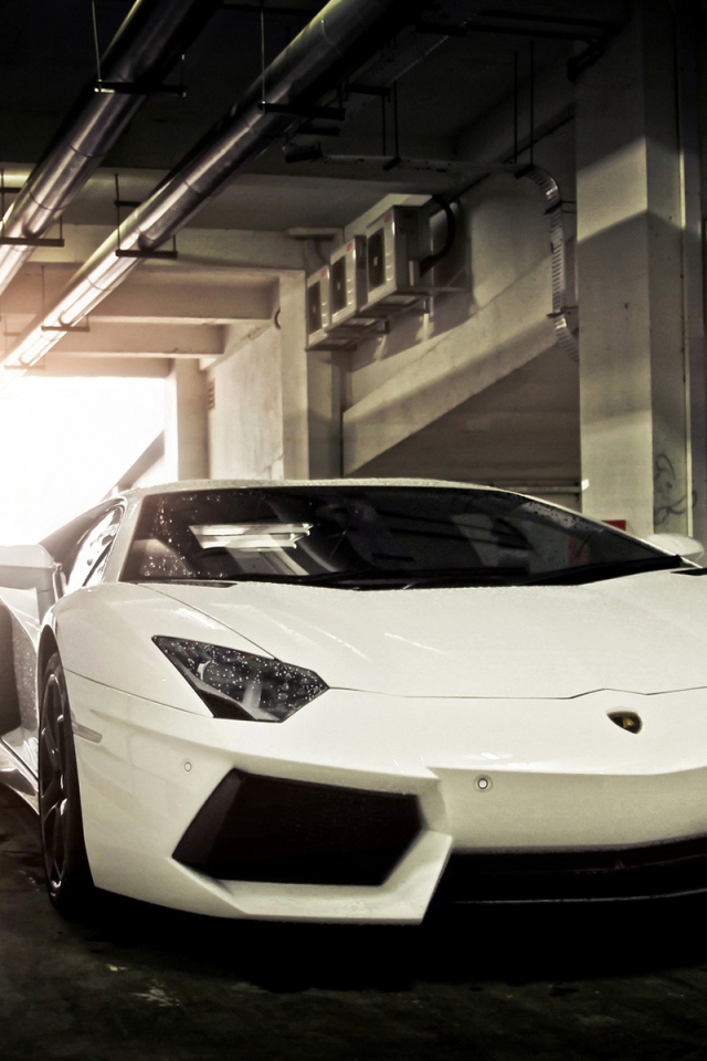 Последняя модель Lamborghini aventador