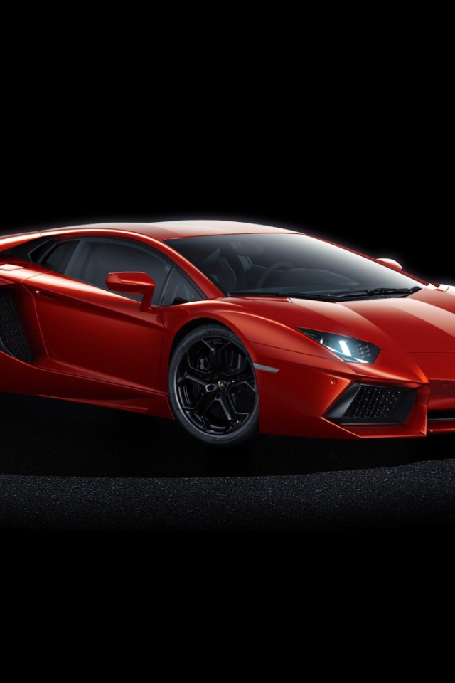Красный Lamborghini aventador lp700