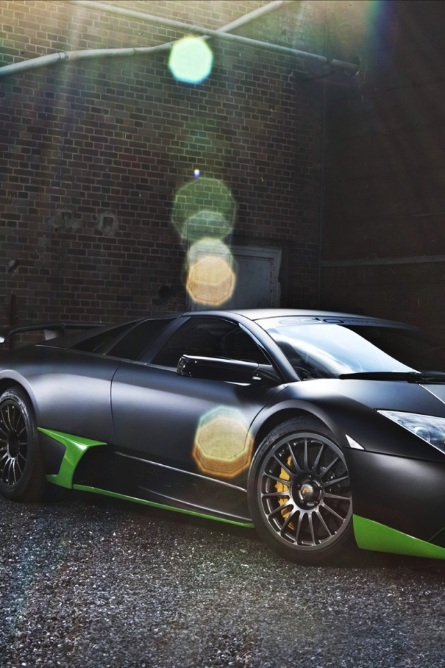 Машина Lamborghini lp750