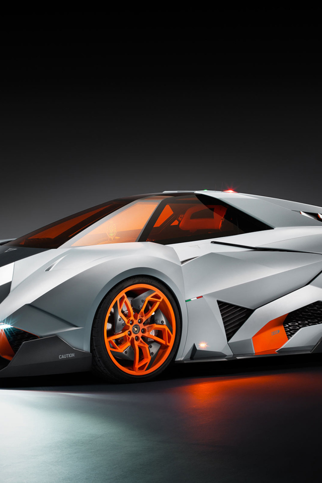 Надежная машина Lamborghini Egoista