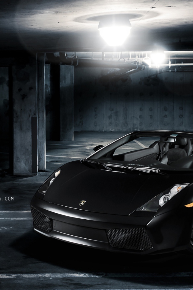 Черный Lamborghini Gallardo Spyder