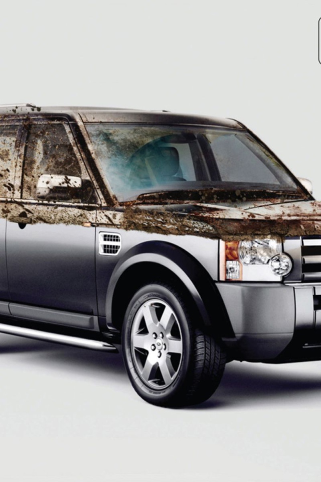 Красивый автомобиль Land Rover Discovery 3 в Москве