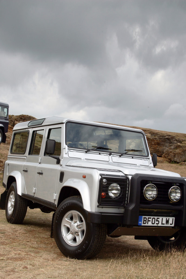   Новый автомобиль Land Rover Defender