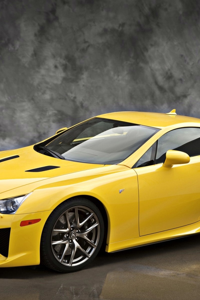 Автомобиль Lexus lfa