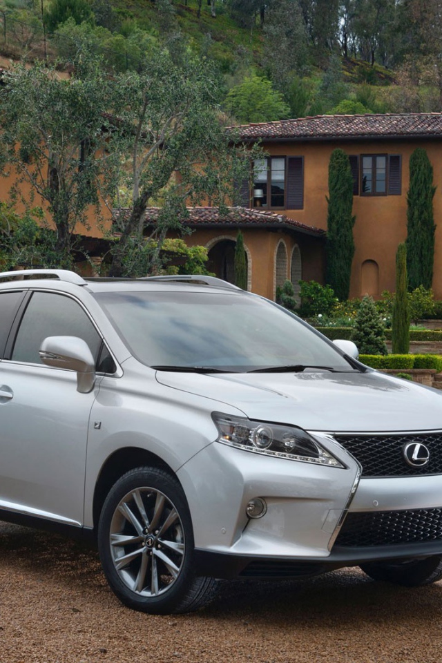 Белый Лексус RX 350