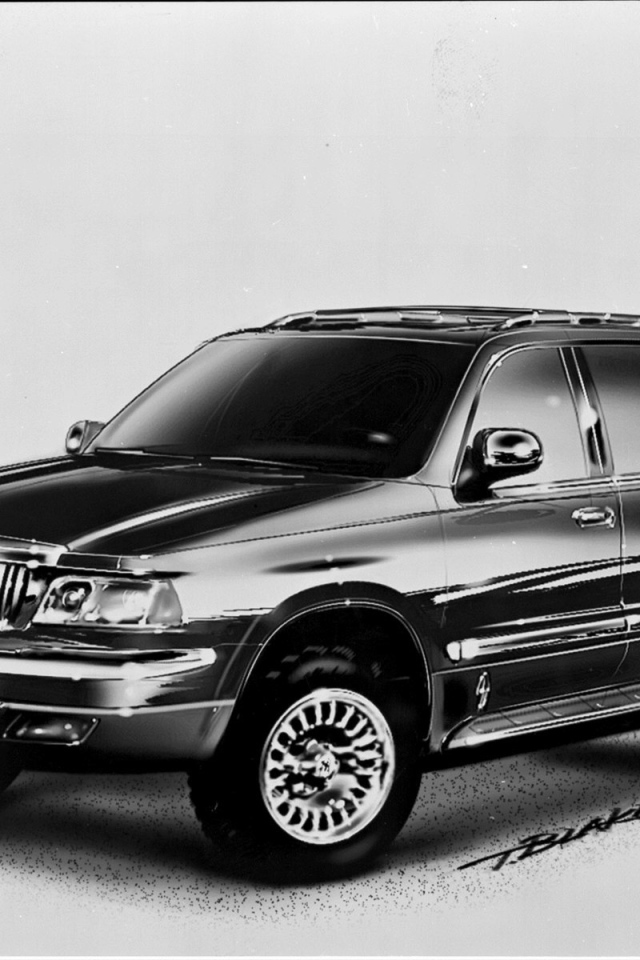 Красивый автомобиль Lincoln Navigator 2015 в Москве