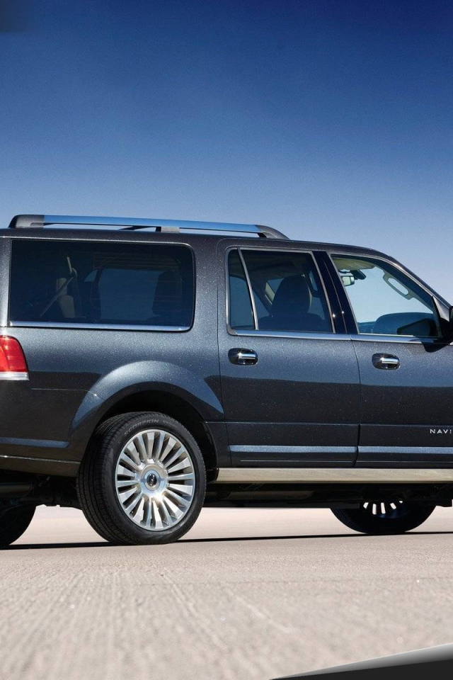 Фото автомобиля Lincoln Navigator 2015