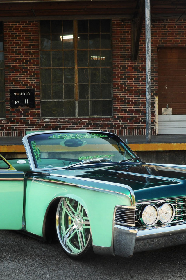 Фото автомобиля Lincoln Continental