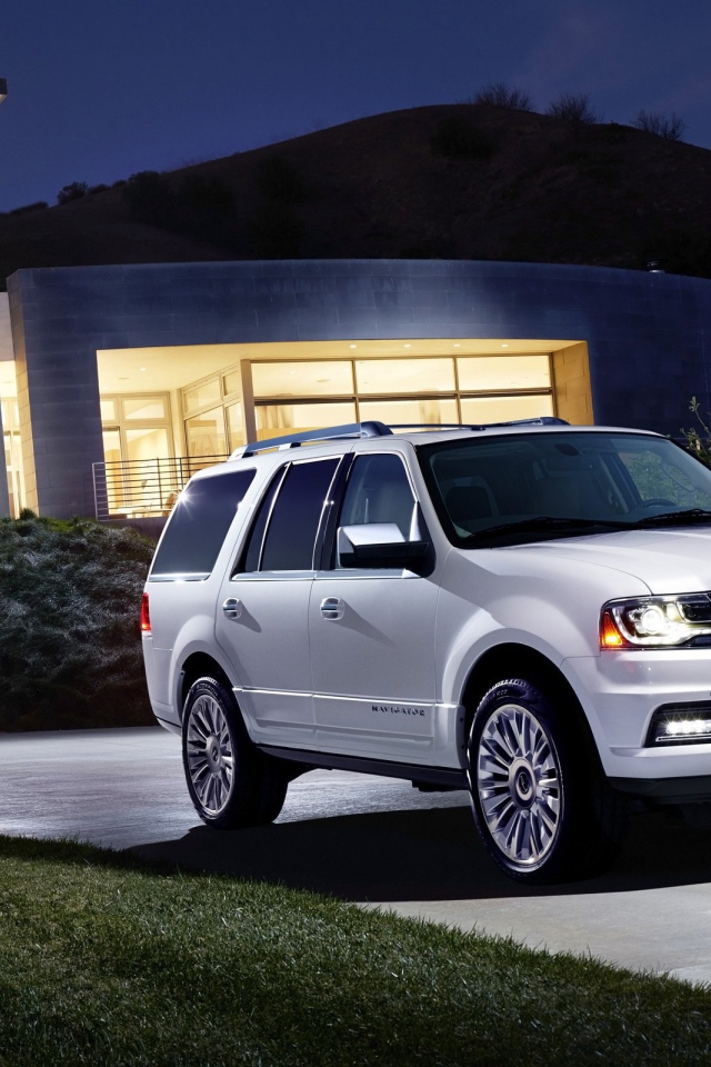 Тест драйв автомобиля Lincoln Navigator 2014