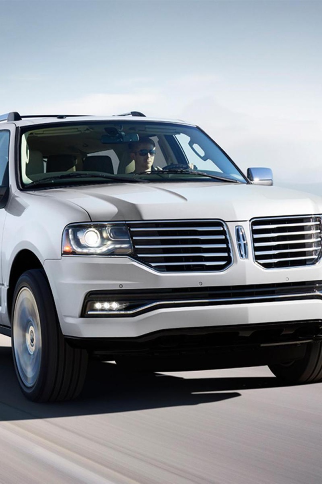 Тест драйв автомобиля Lincoln Navigator 2015