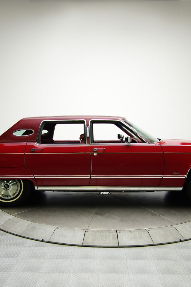 Тест драйв автомобиля Lincoln Town Car