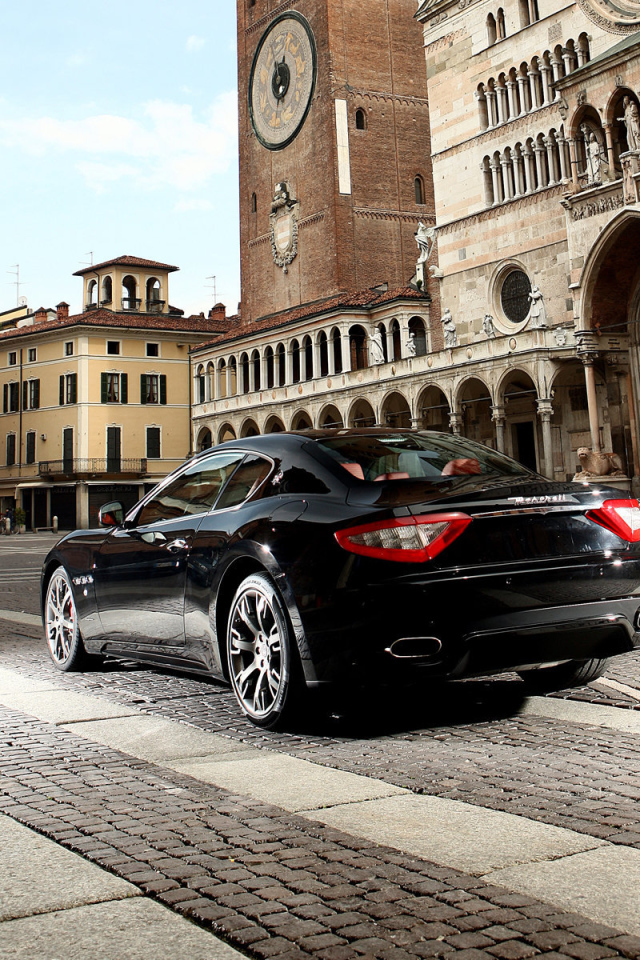 Новая машина Maserati Granturismo