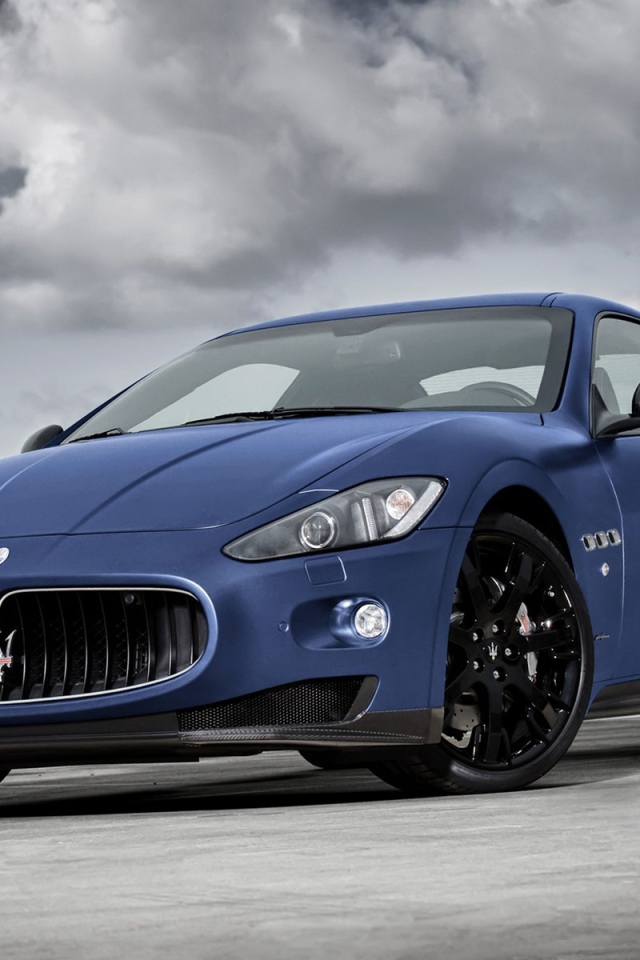 Надежная машина Maserati Granturismo