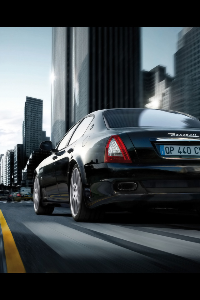 Новая машина Maserati Quattroporte