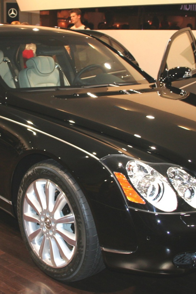 Новая машина Maybach  57