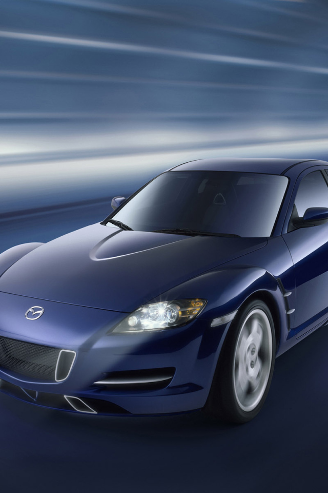 Красивый автомобиль Mazda RX 8