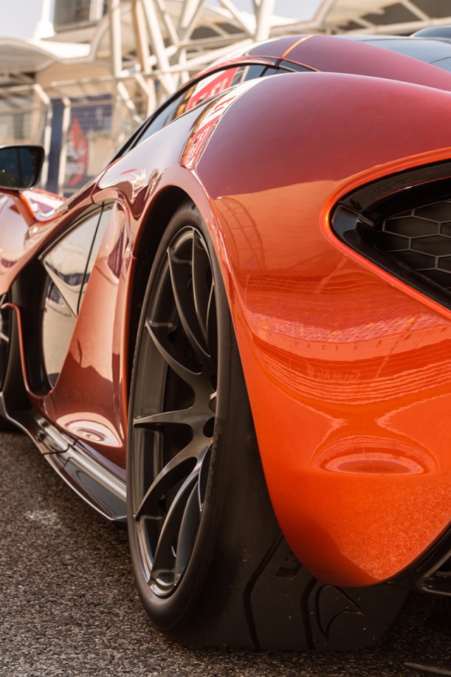 Фото автомобиля McLaren P1 2014