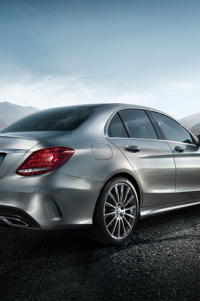 Тест драйв автомобиля Mercedes C-Class 2014