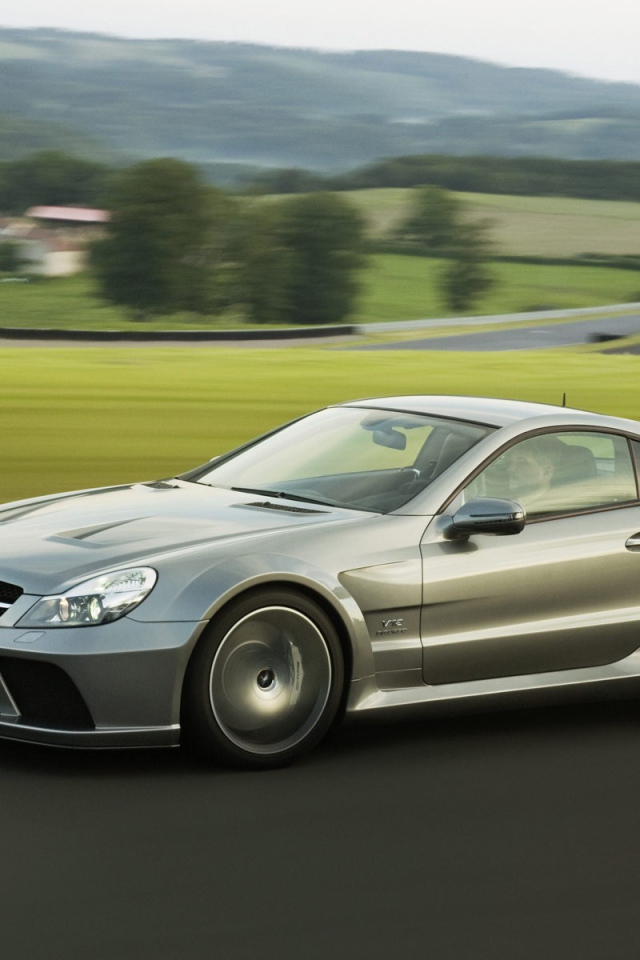 Спортивный Мерседес бенц