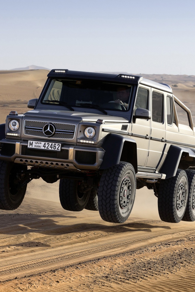 Мерседес на ралли по пустыне