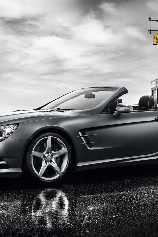 Монохромный мерседес