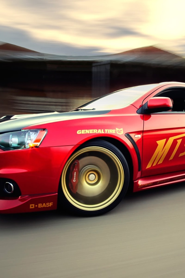 Красивый автомобиль Mitsubishi Lancer Evolution