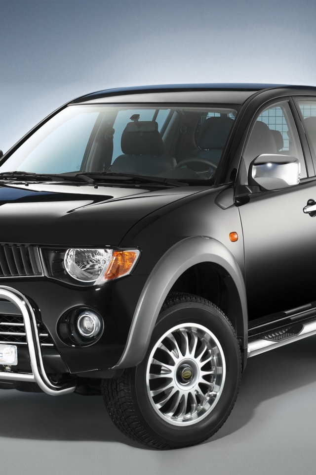 Новая машина Mitsubishi L200