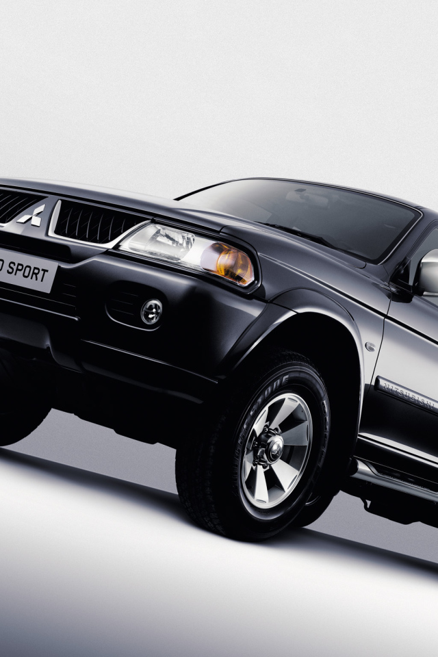 Новая машина Mitsubishi Pajero Sport