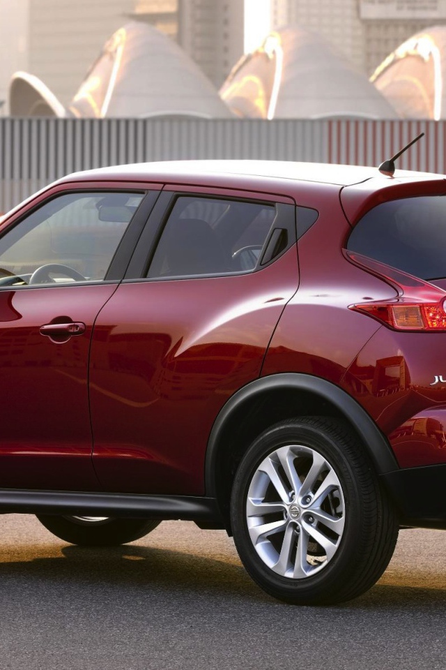 Красивый автомобиль Nissan Juke