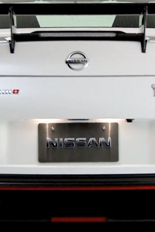 Дизайн автомобиля Nissan GT-R Nismo 2014
