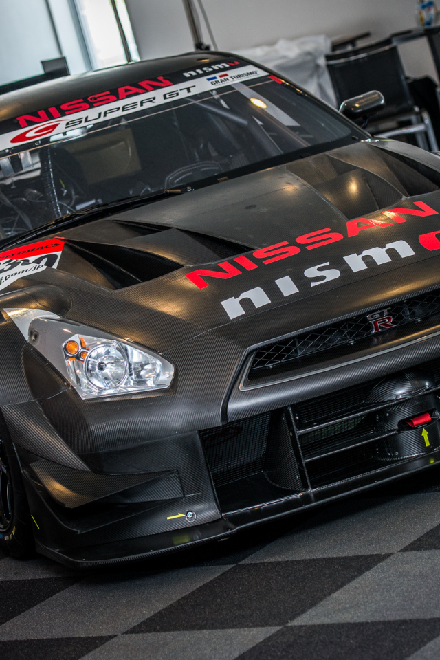 Новая машина Nissan GT-R Nismo 2014