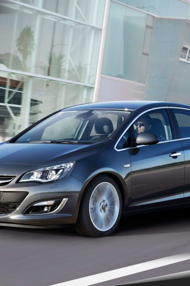 Автомобиль марки Opel  модели Astra