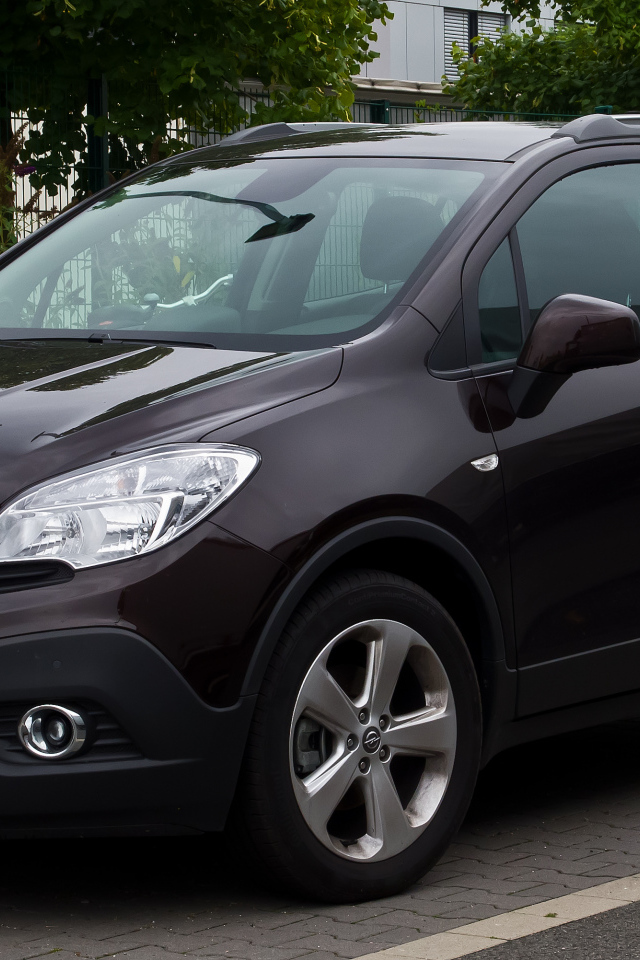 Автомобиль марки Opel  модели Mokka