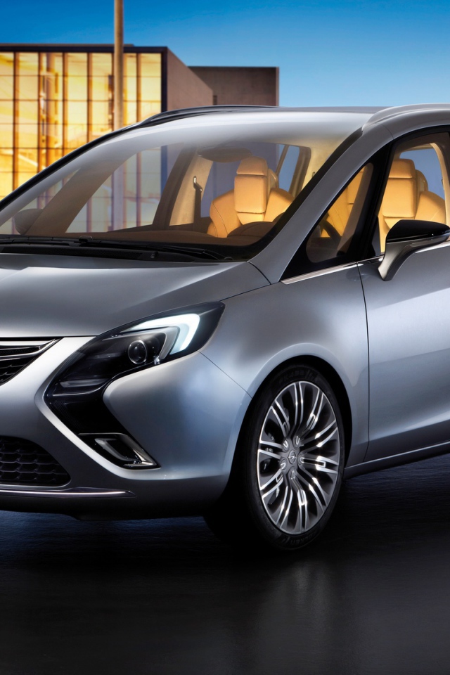 Фото автомобиля Opel Zafira