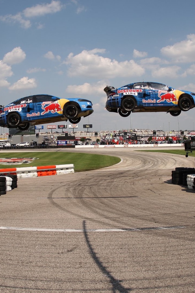 Прыжок на автомобиле