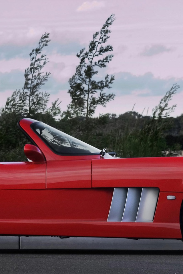 Красный автомобиль