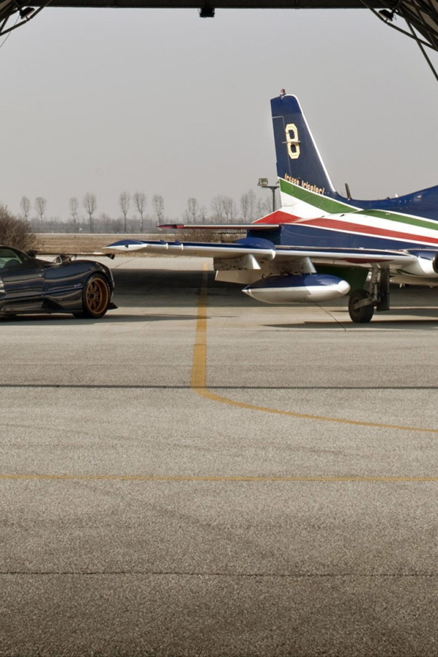 Автомобиль и самолет