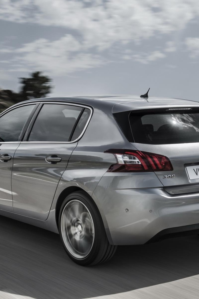 Стремительный Peugeot 308