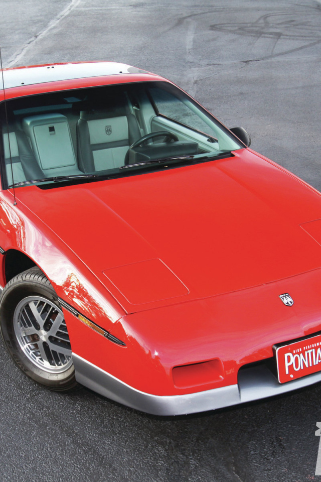 Новый автомобиль Pontiac Fiero