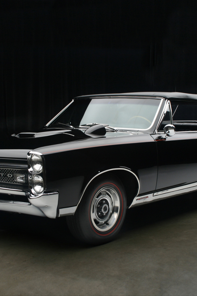 Новая машина Pontiac GTO