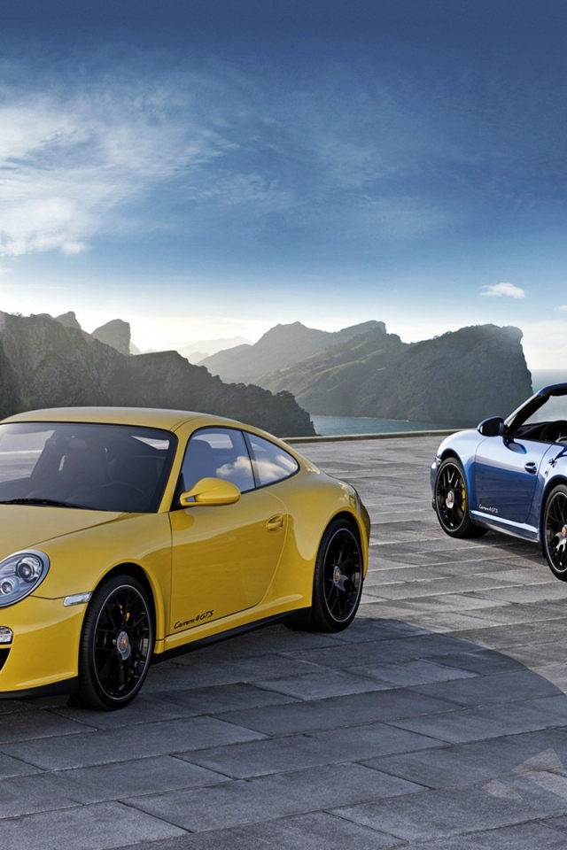 Автомобили Porsche 911 Carrera 4 GTS