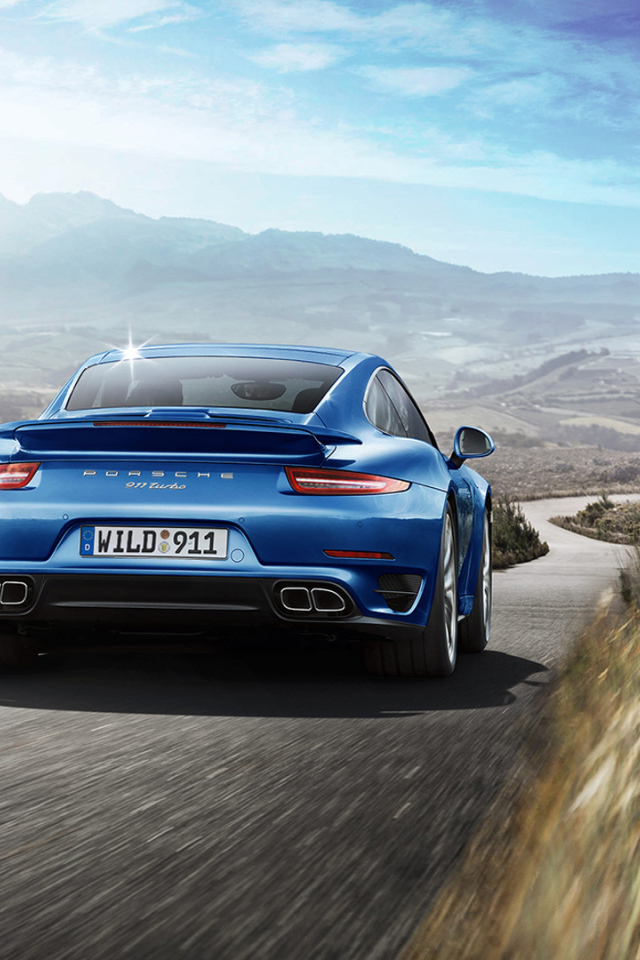 Новый автомобиль Porsche 911 Turbo 2014