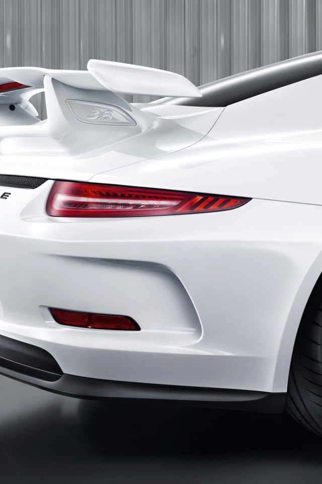 Надежный автомобиль Porsche 911 Turbo 2014