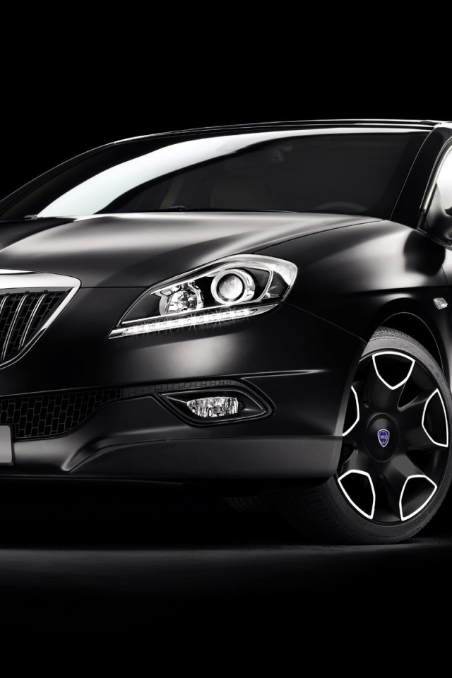 Автомобиль Ланция Дельта