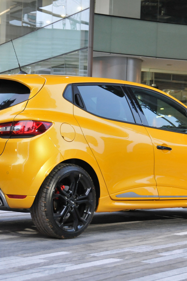 Красивый автомобиль Renault Next Two 2014