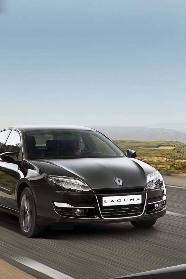 Автомобиль марки Renault модели Laguna